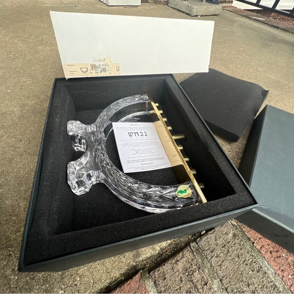 Waterford MENORAH Laurel Leaf Crystal & Polished Brass Hanukkah Judaica New Box - Picture 5 of 8